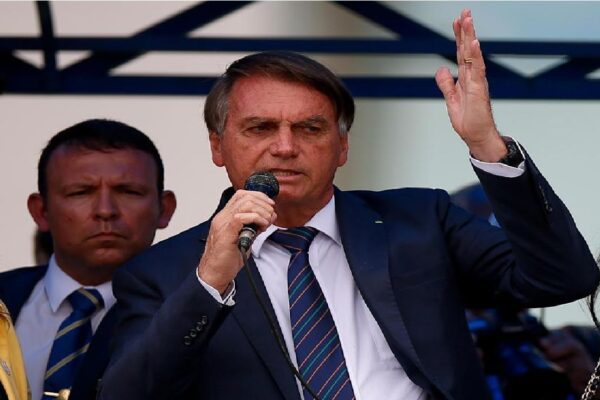 Após intensas chuvas, Presidente Bolsonaro anuncia que visitará São Paulo