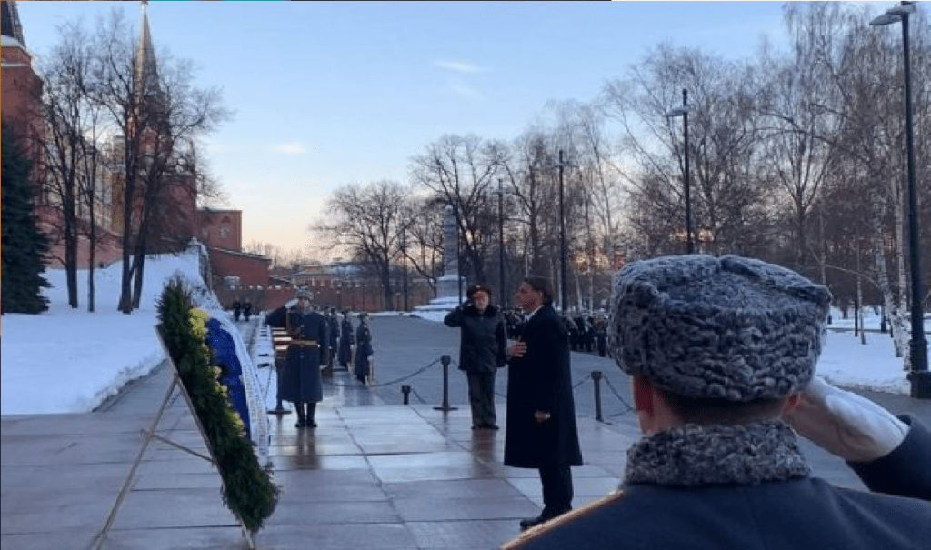 Bolsonaro inicia agenda oficial com homenagem aos militares soviéticos mortos na 2ª Guerra Mundial