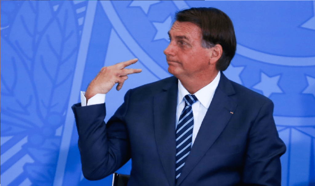 Presidente Bolsonaro diz que 3 ministros se comportam como adolescentes