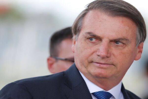 Presidente Bolsonaro pede "poder" ao Congresso Nacional para zerar impostos do diesel